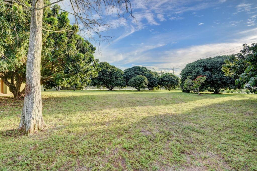 Ananda Farmhouse And Retreat. Lake Worth Beach Buitenkant foto