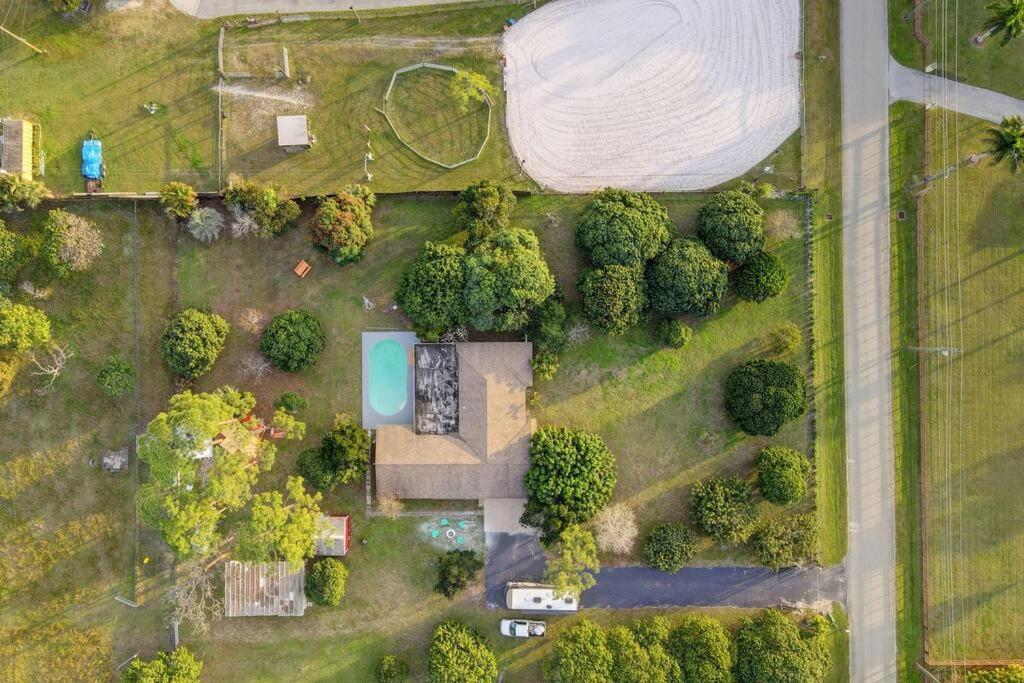 Ananda Farmhouse And Retreat. Lake Worth Beach Buitenkant foto