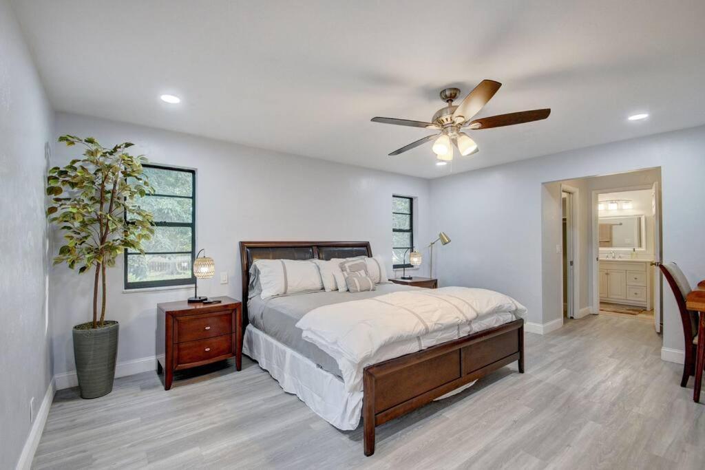 Ananda Farmhouse And Retreat. Lake Worth Beach Buitenkant foto