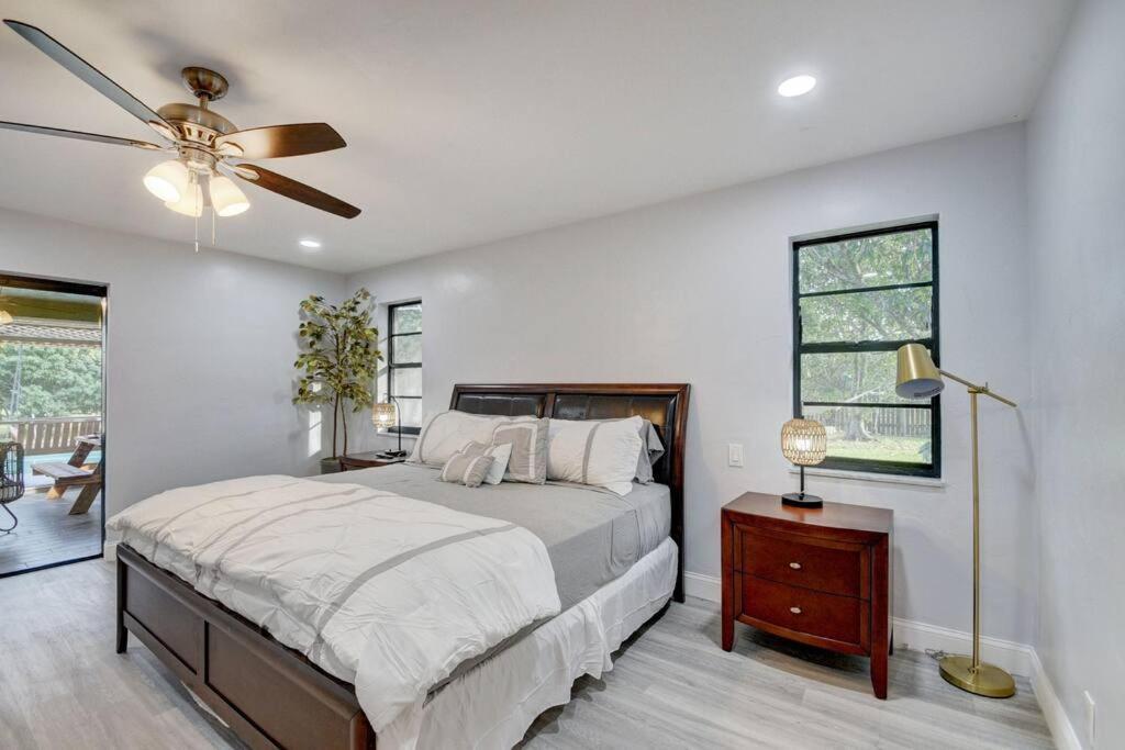Ananda Farmhouse And Retreat. Lake Worth Beach Buitenkant foto