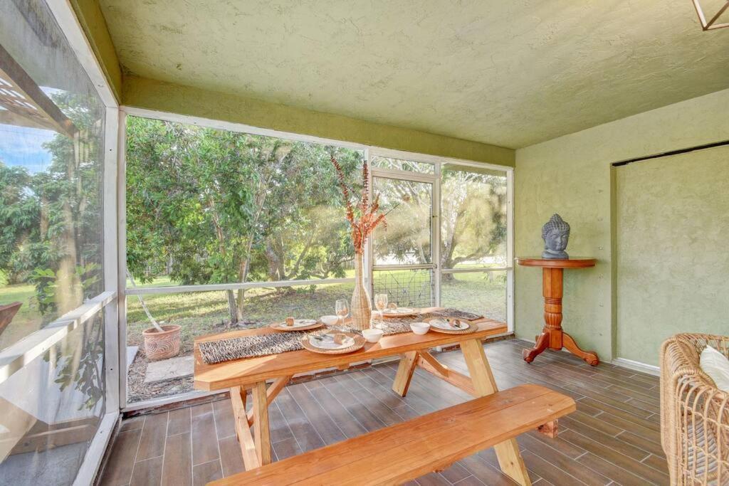 Ananda Farmhouse And Retreat. Lake Worth Beach Buitenkant foto
